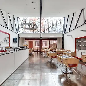 Pavillon Nation Paris