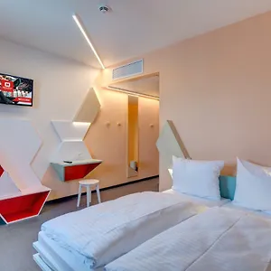 Hotel Meininger Hauptbahnhof, Heidelberg