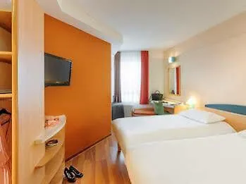 ***  Ibis Heidelberg Hauptbahnhof Hotel Germany